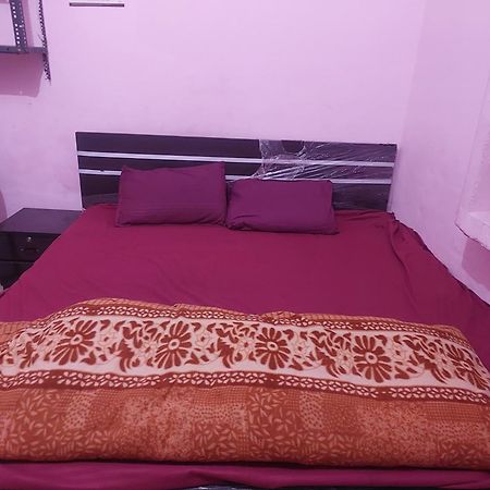 Kanti Devi Seva Sadan Mathura Eksteriør bilde